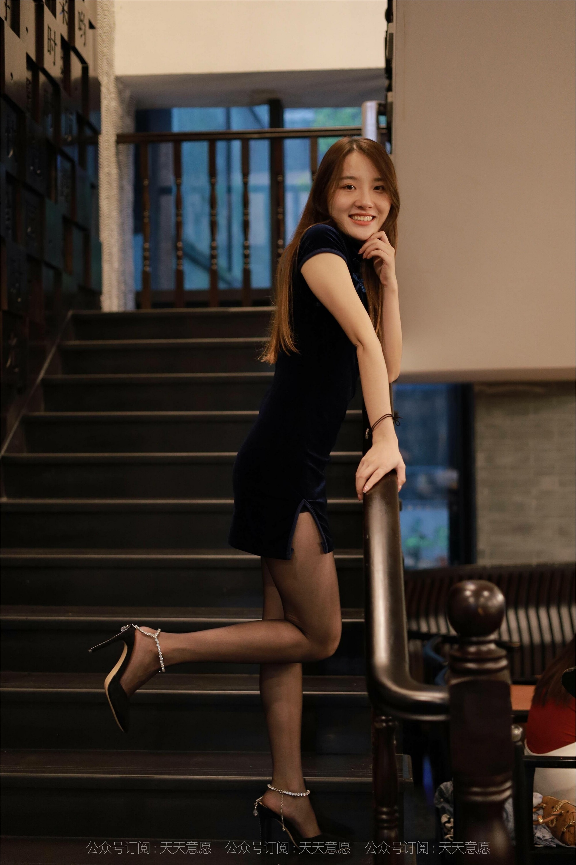 IESS different thinking interest to 2021.09.24 Silk enjoy home 928: Wan Ping charming Black Cheongsam